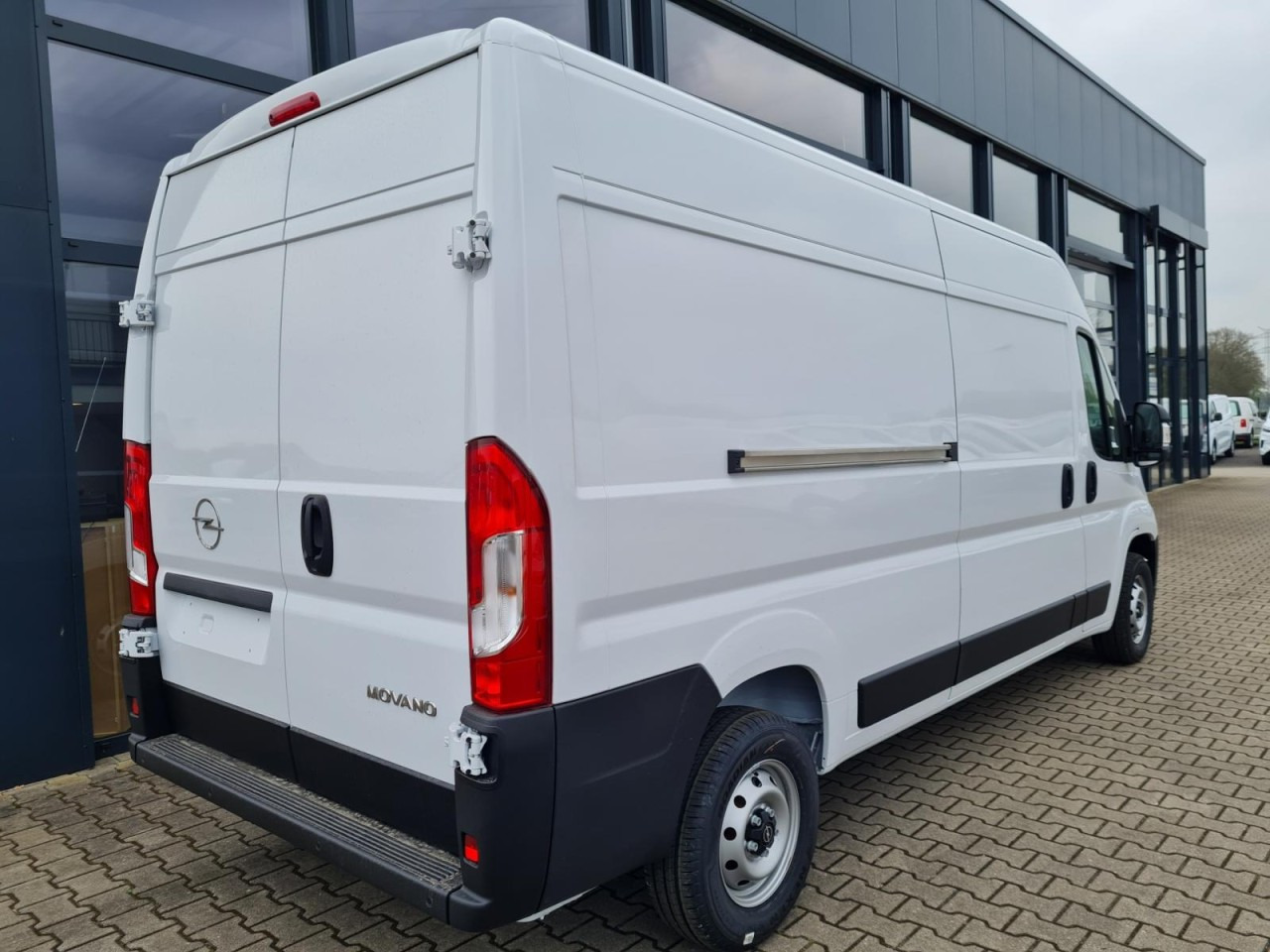Opel Movano Kasten 2.2 HDI 180 L3H2 Klima NAVI TEMPOMAT - Krovininis mikroautobusas: foto 4 Opel Movano Kasten 2.2 HDI 180 L3H2 Klima NAVI TEMPOMAT - Krovininis mikroautobusas: foto 4