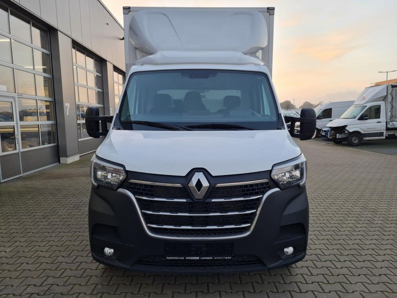 Renault Master 3.5t Möbel Koffer KLIMA LUFTFEDERUNG TEMP - Furgonas su krovinių dėže: foto 2 Renault Master 3.5t Möbel Koffer KLIMA LUFTFEDERUNG TEMP - Furgonas su krovinių dėže: foto 2