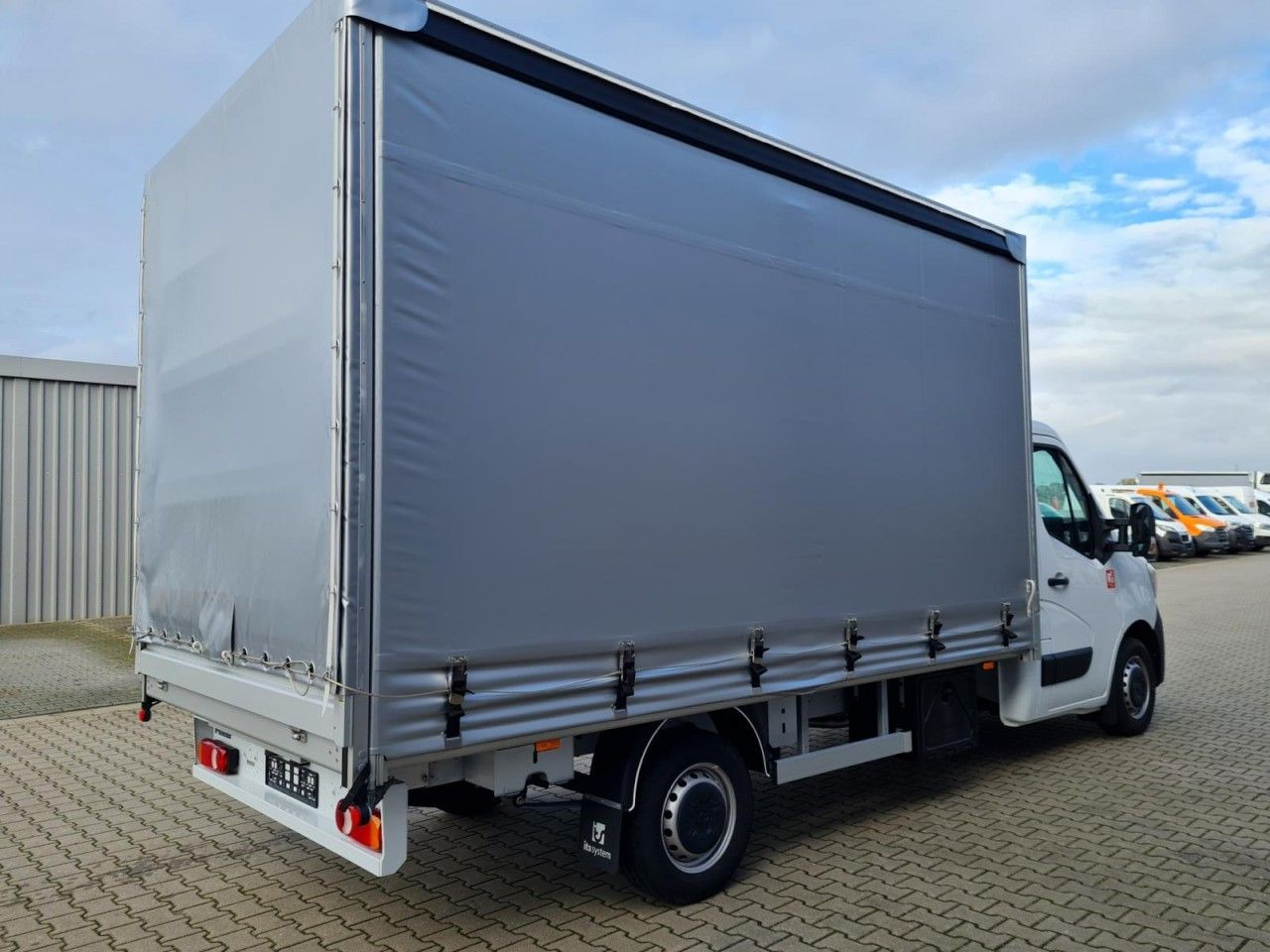 Renault Master 3,5t Pritsche L3 Schiebeplane ERGO TEMPOM - Tentinis mikroautobusas: foto 4 Renault Master 3,5t Pritsche L3 Schiebeplane ERGO TEMPOM - Tentinis mikroautobusas: foto 4