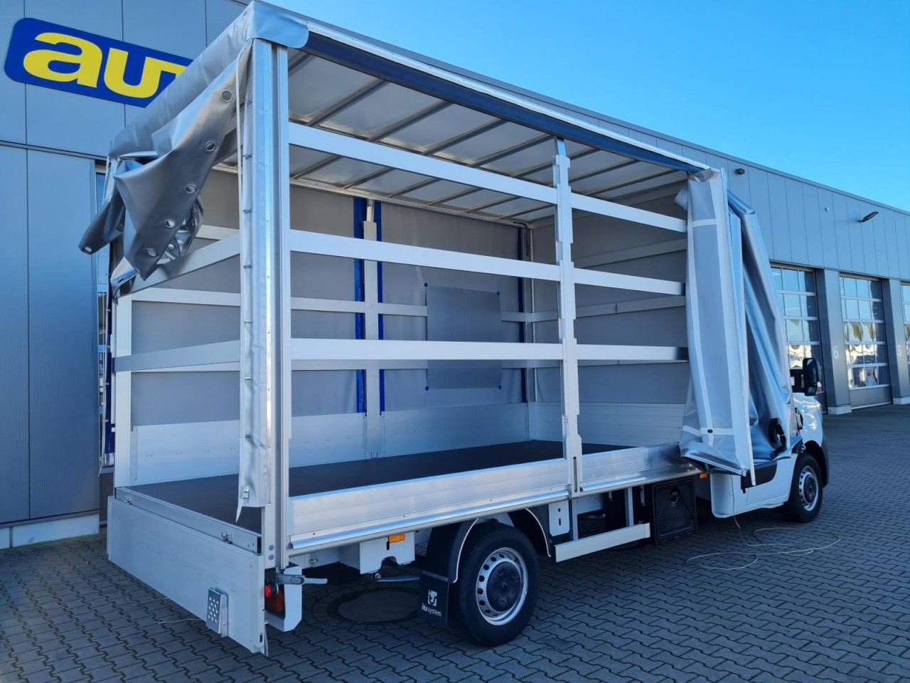 Renault Master 3,5t Pritsche L3 Schiebeplane ERGO TEMPOM - Tentinis mikroautobusas: foto 5 Renault Master 3,5t Pritsche L3 Schiebeplane ERGO TEMPOM - Tentinis mikroautobusas: foto 5