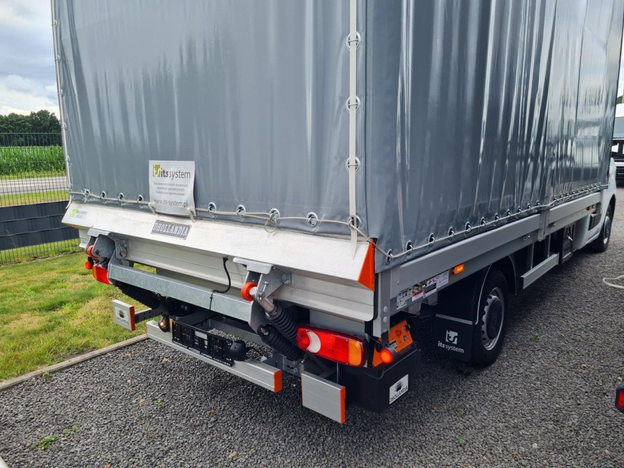 Renault Master 3,5t Pritsche Schiebe Plane dCi LBW Luftf - Tentinis mikroautobusas: foto 4 Renault Master 3,5t Pritsche Schiebe Plane dCi LBW Luftf - Tentinis mikroautobusas: foto 4