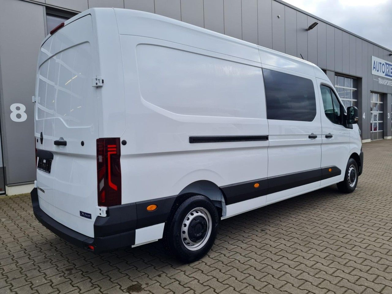Renault Master 35 Kasten L3 Doka 7-Sitze KLIMA TEMPOMAT - Krovininis mikroautobusas, Komercinis automobilis su dviguba kabina: foto 4 Renault Master 35 Kasten L3 Doka 7-Sitze KLIMA TEMPOMAT - Krovininis mikroautobusas, Komercinis automobilis su dviguba kabina: foto 4
