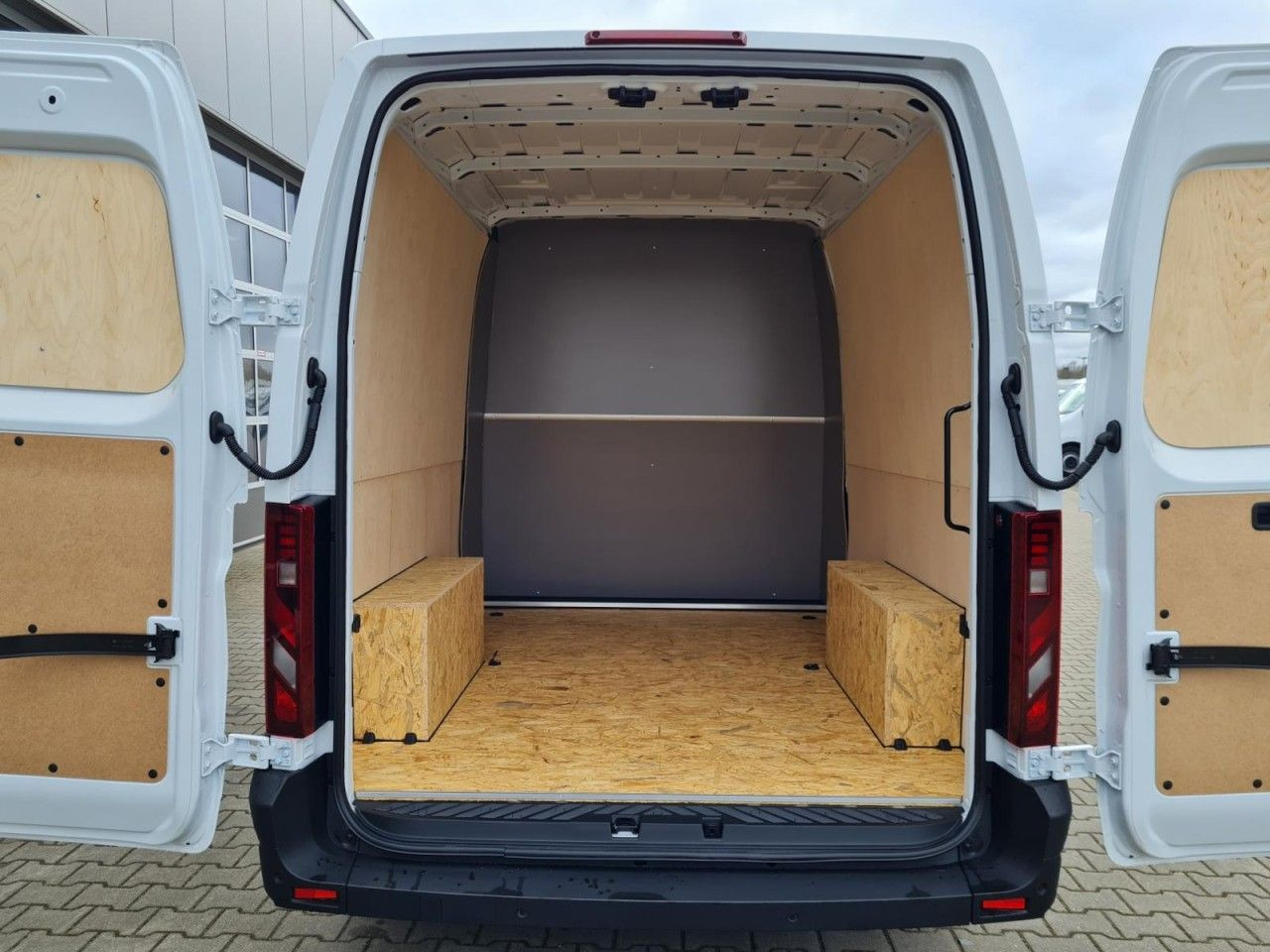 Renault Master 35 Kasten L3 Doka 7-Sitze KLIMA TEMPOMAT - Krovininis mikroautobusas, Komercinis automobilis su dviguba kabina: foto 5 Renault Master 35 Kasten L3 Doka 7-Sitze KLIMA TEMPOMAT - Krovininis mikroautobusas, Komercinis automobilis su dviguba kabina: foto 5