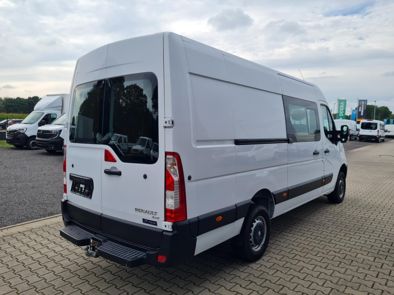 Renault Master 35 Kasten LR Doka 6-Sitze 4x4 Allrad AHK KLIMA PDC - Krovininis mikroautobusas, Komercinis automobilis su dviguba kabina: foto 4 Renault Master 35 Kasten LR Doka 6-Sitze 4x4 Allrad AHK KLIMA PDC - Krovininis mikroautobusas, Komercinis automobilis su dviguba kabina: foto 4