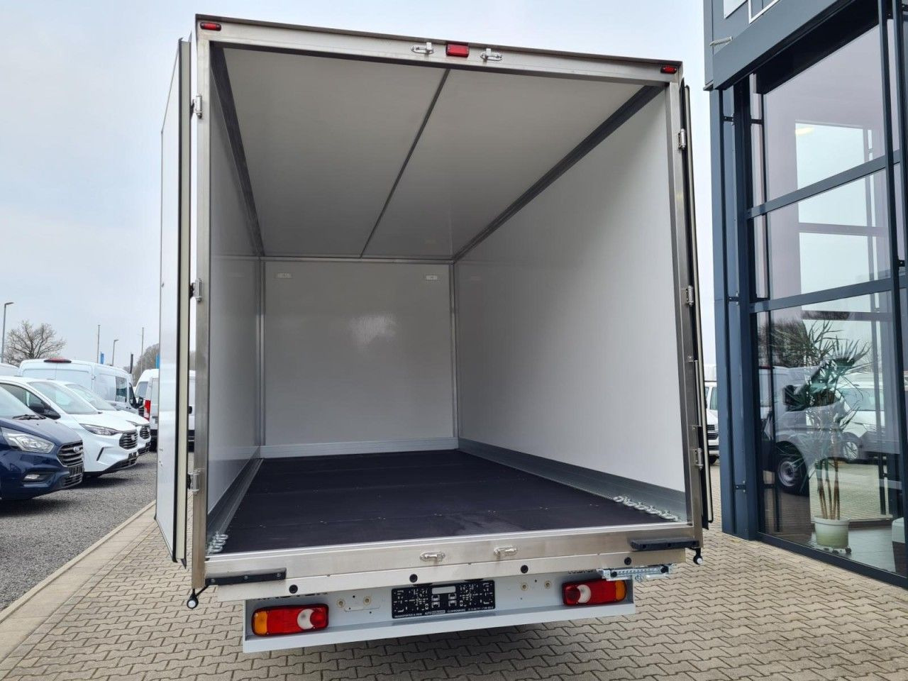 Furgonas su krovinių dėže Renault Master 35 New Möbel Koffer LF 4.80m KLIMA TEMPOM: foto 19