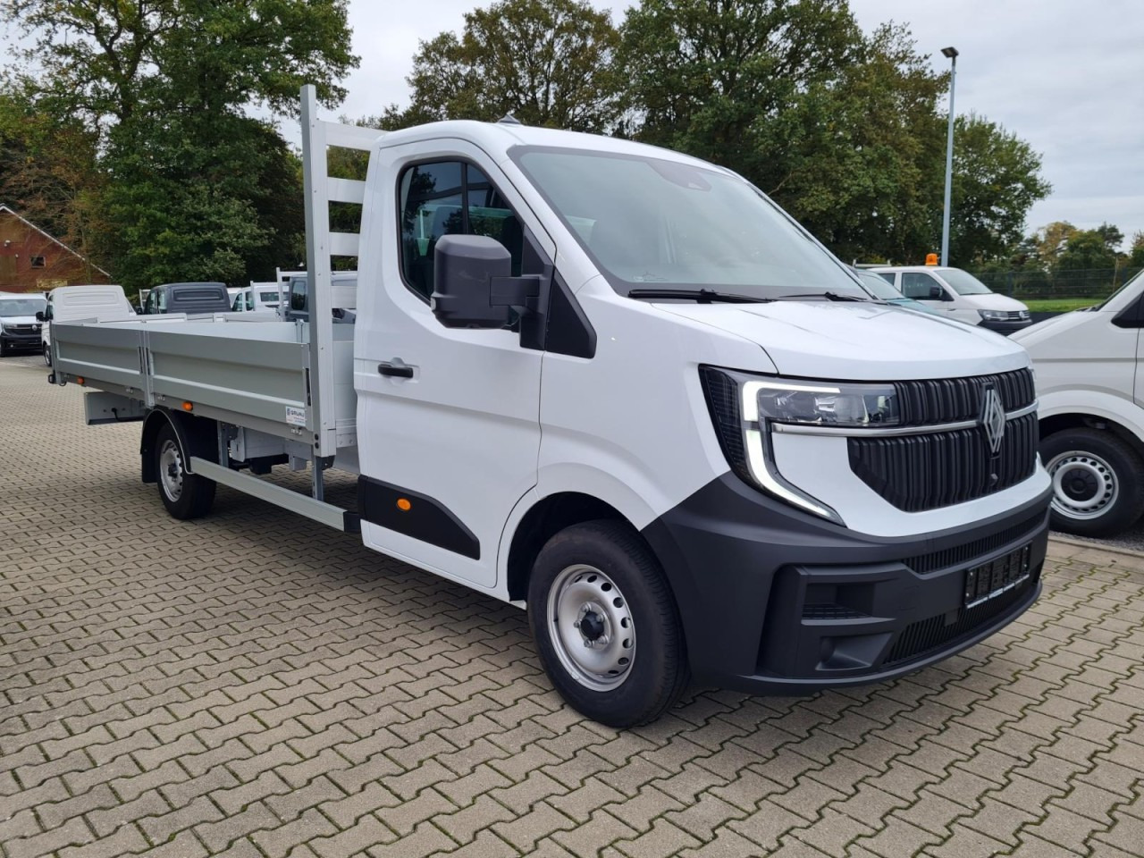 Renault Master 35 Pritsche extra lang 4.85 m KLIMA TEMPOMAT - Bortinis automobilis: foto 3 Renault Master 35 Pritsche extra lang 4.85 m KLIMA TEMPOMAT - Bortinis automobilis: foto 3