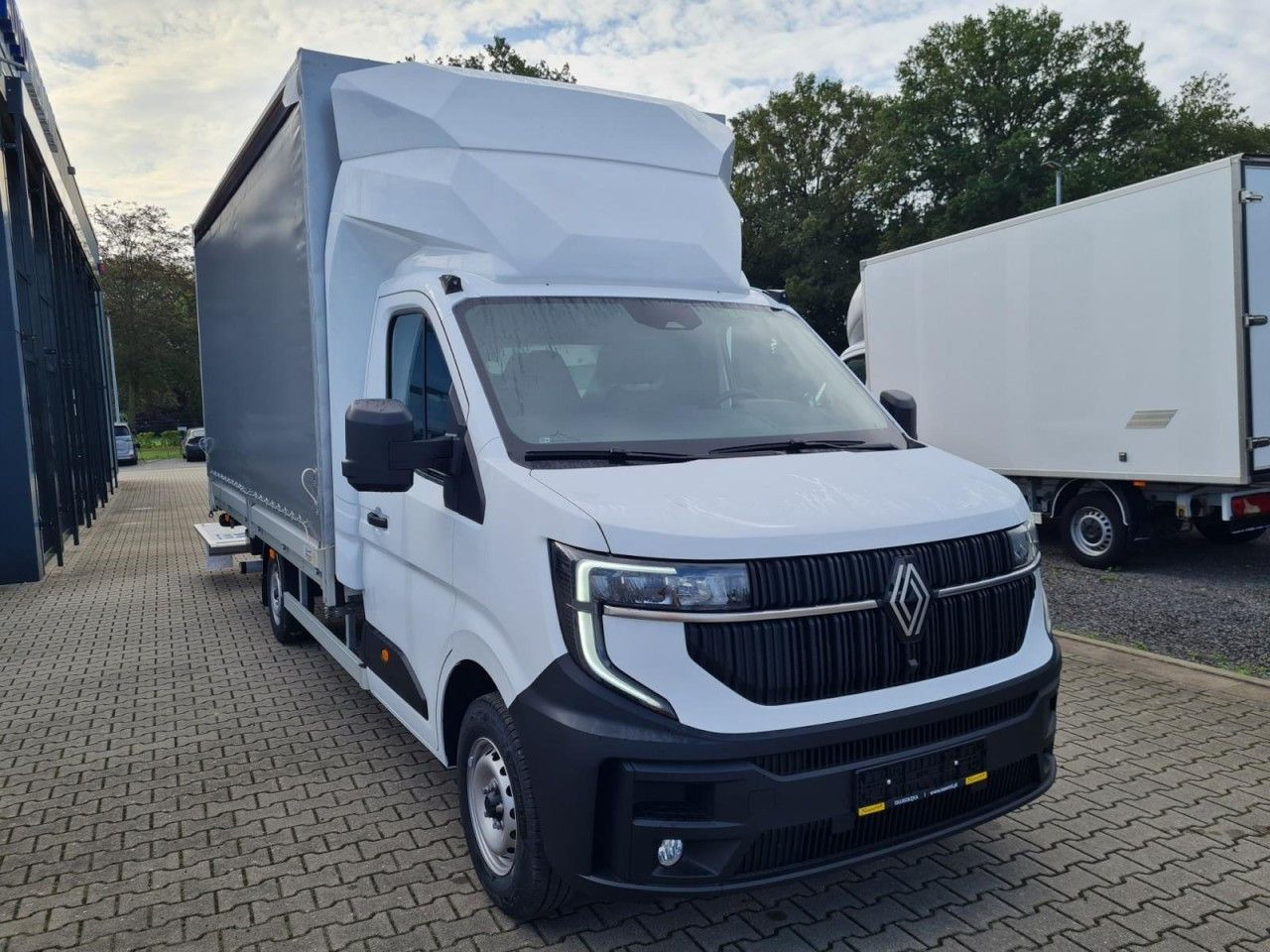 Renault Master Pritsche Schiebe Plane LBW 10 Pal. Luftfe - Tentinis mikroautobusas: foto 2 Renault Master Pritsche Schiebe Plane LBW 10 Pal. Luftfe - Tentinis mikroautobusas: foto 2