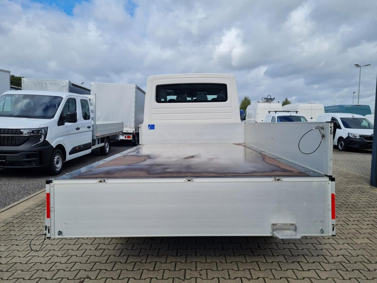 Volkswagen Crafter 35 Doka TDI Pritsche L4 4Motion - Bortinis automobilis, Komercinis automobilis su dviguba kabina: foto 5 Volkswagen Crafter 35 Doka TDI Pritsche L4 4Motion - Bortinis automobilis, Komercinis automobilis su dviguba kabina: foto 5