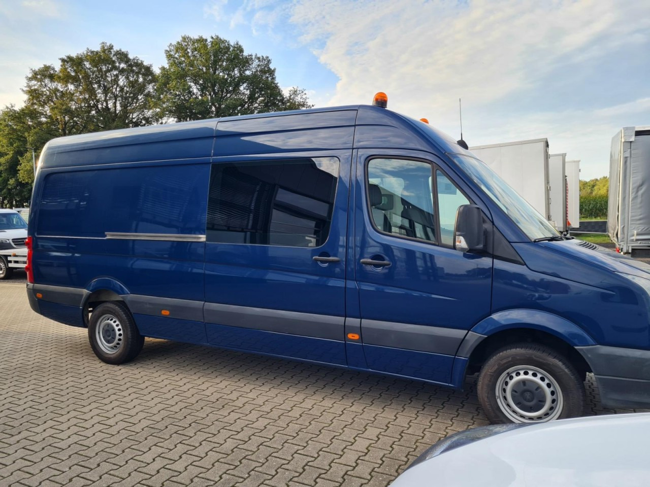 Volkswagen Crafter 35 Kasten Doka 5 Sitze AHK 3.5to REGALSYSTEM - Krovininis mikroautobusas, Komercinis automobilis su dviguba kabina: foto 3 Volkswagen Crafter 35 Kasten Doka 5 Sitze AHK 3.5to REGALSYSTEM - Krovininis mikroautobusas, Komercinis automobilis su dviguba kabina: foto 3
