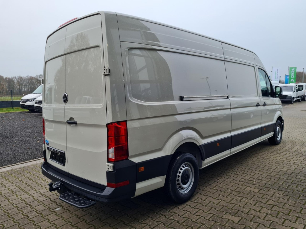 Volkswagen Crafter 35 Kasten TDI LR L4H3 AHK LED Tempom - Krovininis mikroautobusas: foto 4 Volkswagen Crafter 35 Kasten TDI LR L4H3 AHK LED Tempom - Krovininis mikroautobusas: foto 4
