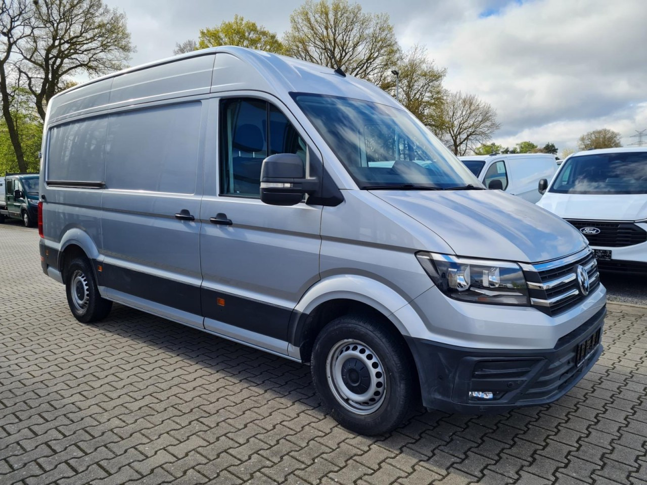 Volkswagen Crafter 35 Kasten TDI MR hoch NAVI KLIMA TEMPOMAT - Krovininis mikroautobusas: foto 3 Volkswagen Crafter 35 Kasten TDI MR hoch NAVI KLIMA TEMPOMAT - Krovininis mikroautobusas: foto 3