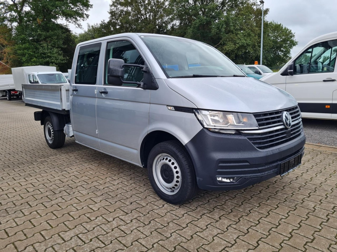 Volkswagen T6.1 Doka Pritsche Plane 6-Sitze Klima Komfort - Bortinis automobilis, Komercinis automobilis su dviguba kabina: foto 3 Volkswagen T6.1 Doka Pritsche Plane 6-Sitze Klima Komfort - Bortinis automobilis, Komercinis automobilis su dviguba kabina: foto 3
