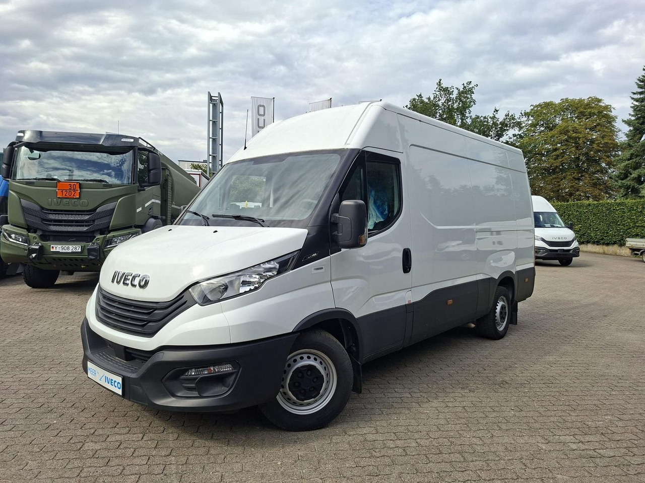 Iveco Daily 35 S16 V 3520L Klima 115 kW (156 PS), S... - Krovininis mikroautobusas: foto 1 Iveco Daily 35 S16 V 3520L Klima 115 kW (156 PS), S... - Krovininis mikroautobusas: foto 1
