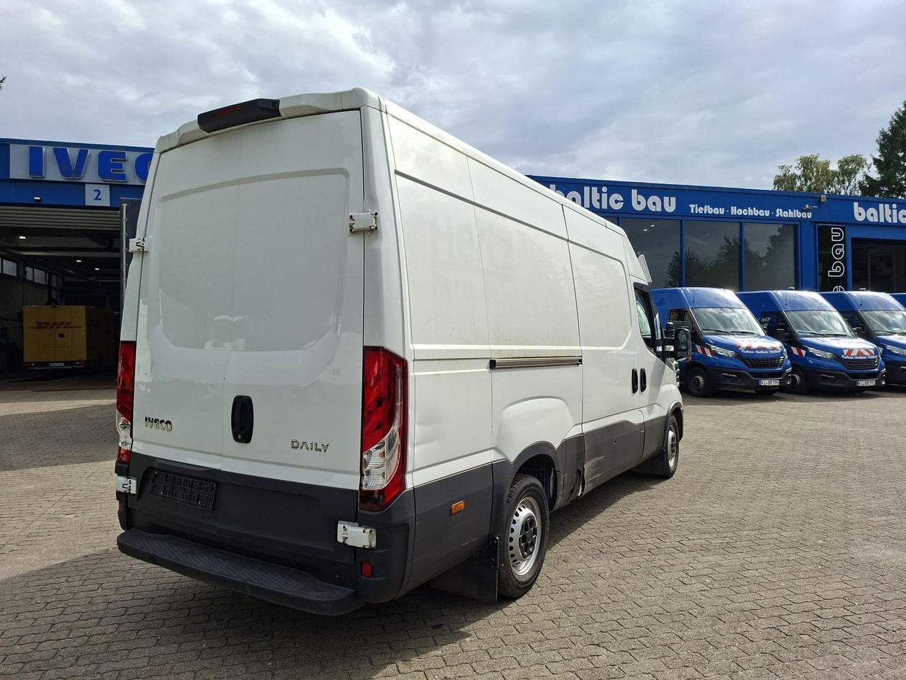 Iveco Daily 35 S16 V 3520L Klima 115 kW (156 PS), S... - Krovininis mikroautobusas: foto 5 Iveco Daily 35 S16 V 3520L Klima 115 kW (156 PS), S... - Krovininis mikroautobusas: foto 5