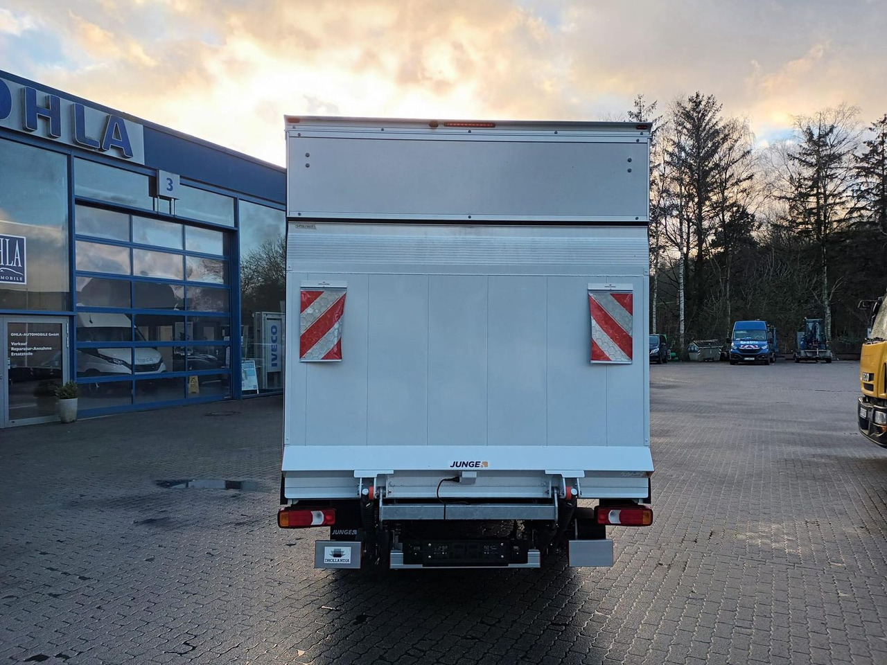 Iveco Daily 35S16HA8 Koffer LBW - ab 0% Finanzieren - Furgonas su krovinių dėže: foto 3 Iveco Daily 35S16HA8 Koffer LBW - ab 0% Finanzieren - Furgonas su krovinių dėže: foto 3