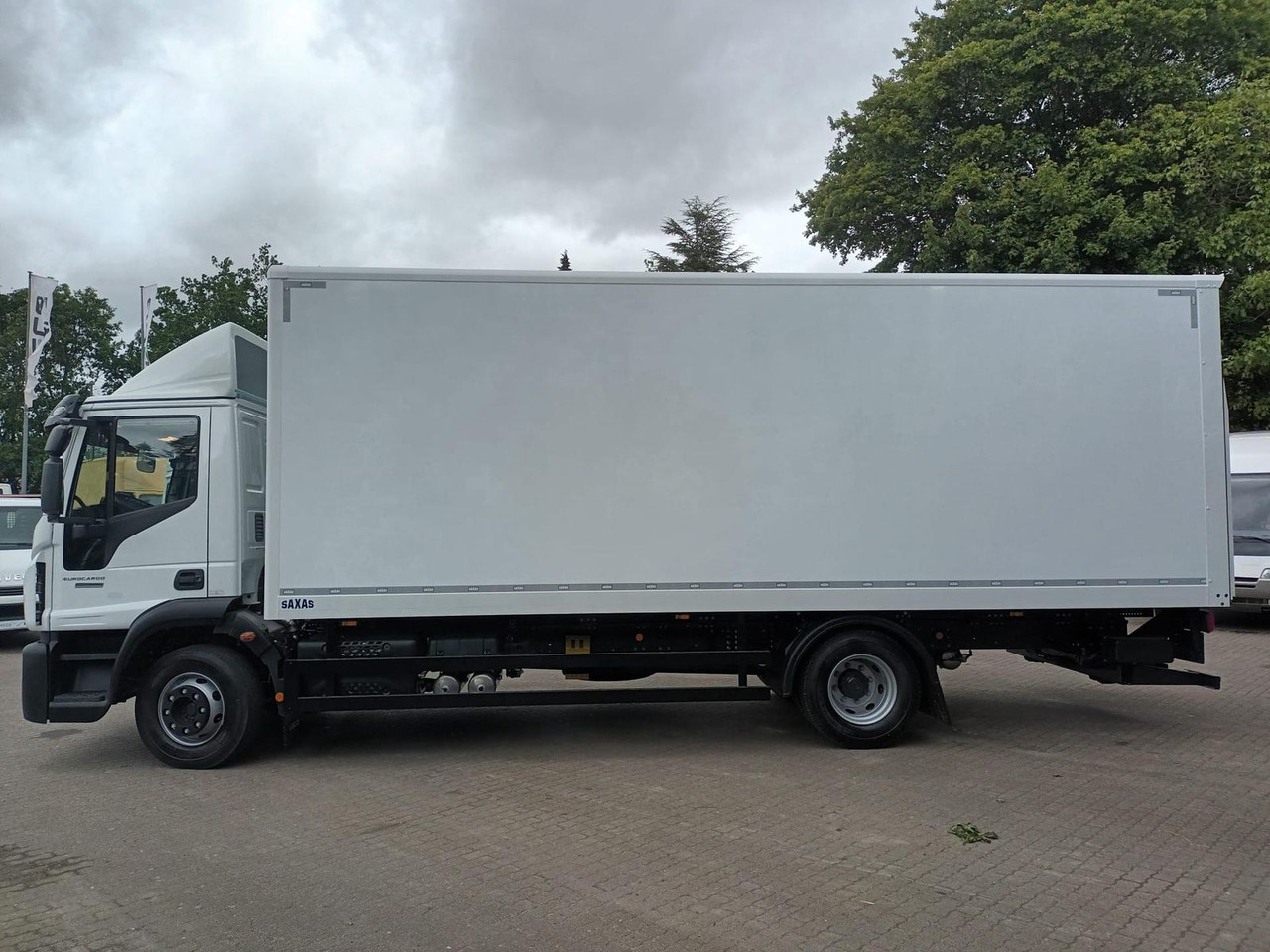 Iveco ML120E25/P KOFFER LBW 1,5t SAXAS AHK 185 kW (... - Tentinis sunkvežimis: foto 2 Iveco ML120E25/P KOFFER LBW 1,5t SAXAS AHK 185 kW (... - Tentinis sunkvežimis: foto 2