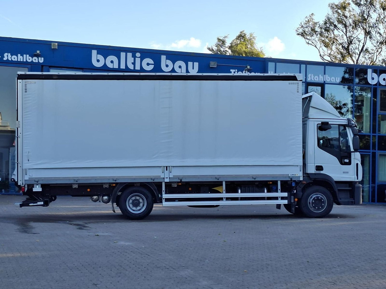 Iveco ML120E25/P JUNGE KOFFER LBW 1,5t AHK 185 kW (... - Sunkvežimis: foto 3 Iveco ML120E25/P JUNGE KOFFER LBW 1,5t AHK 185 kW (... - Sunkvežimis: foto 3