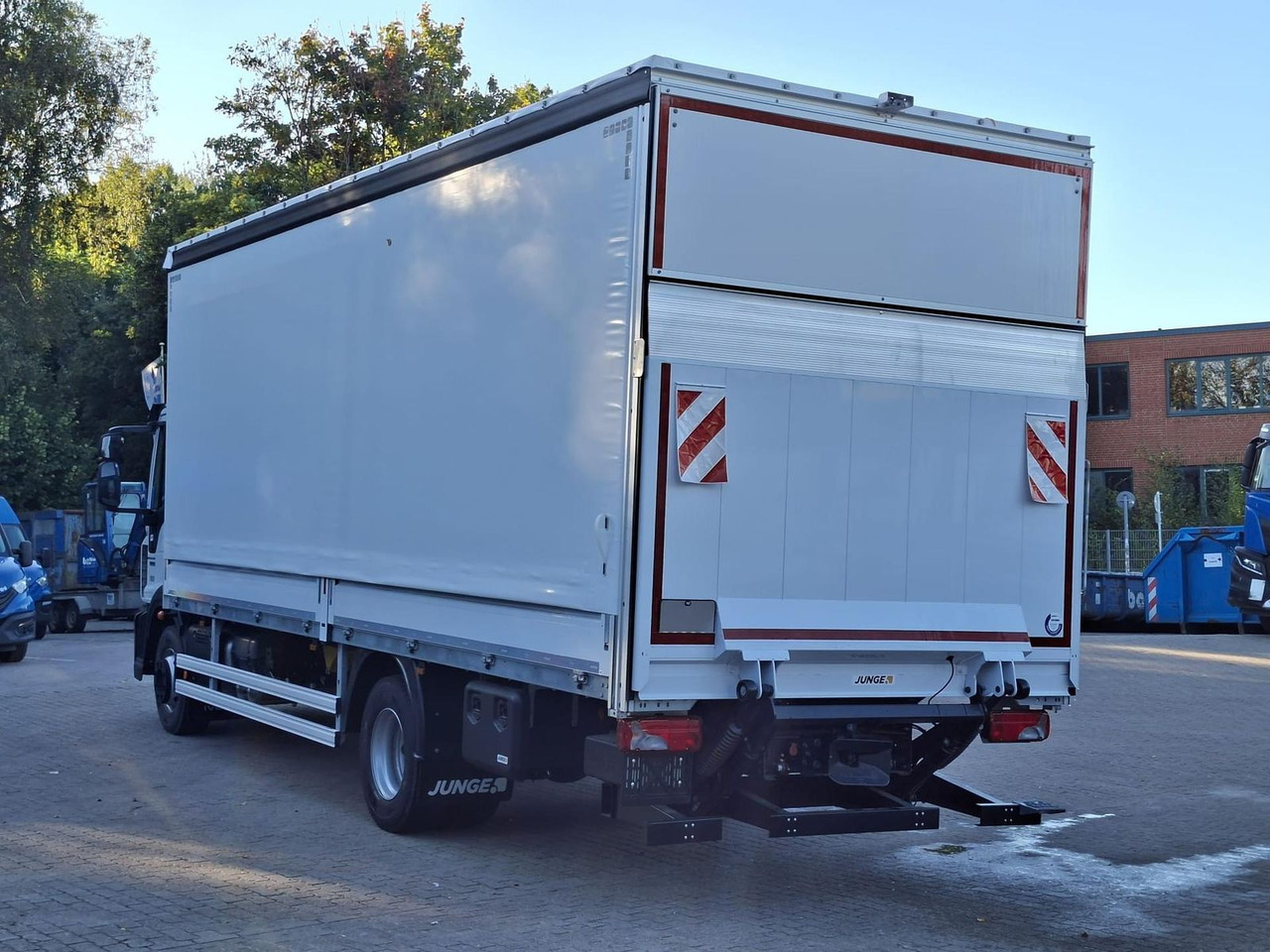 Iveco ML120E25/P JUNGE KOFFER LBW 1,5t AHK 185 kW (... - Sunkvežimis: foto 4 Iveco ML120E25/P JUNGE KOFFER LBW 1,5t AHK 185 kW (... - Sunkvežimis: foto 4