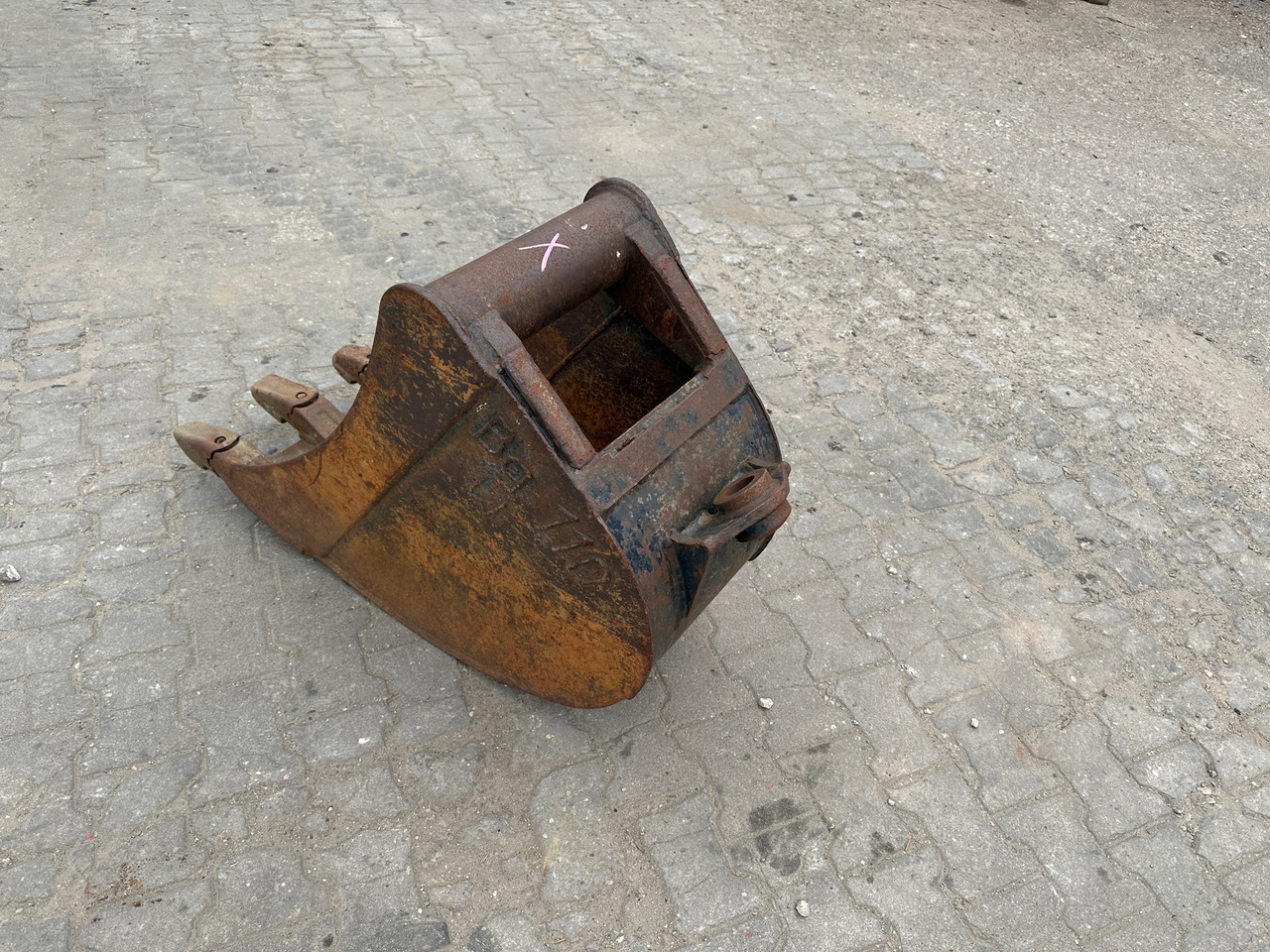 Baggerlöffel Mantovanibenne 40 cm - Ekskavatoriaus kaušas - Statybinė technika: foto 4 Baggerlöffel Mantovanibenne 40 cm - Ekskavatoriaus kaušas - Statybinė technika: foto 4