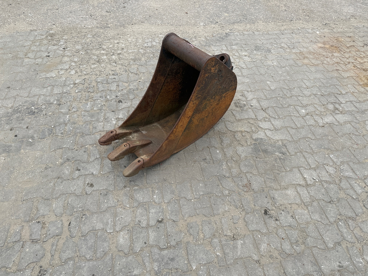 Baggerlöffel Mantovanibenne 40 cm - Ekskavatoriaus kaušas - Statybinė technika: foto 1 Baggerlöffel Mantovanibenne 40 cm - Ekskavatoriaus kaušas - Statybinė technika: foto 1