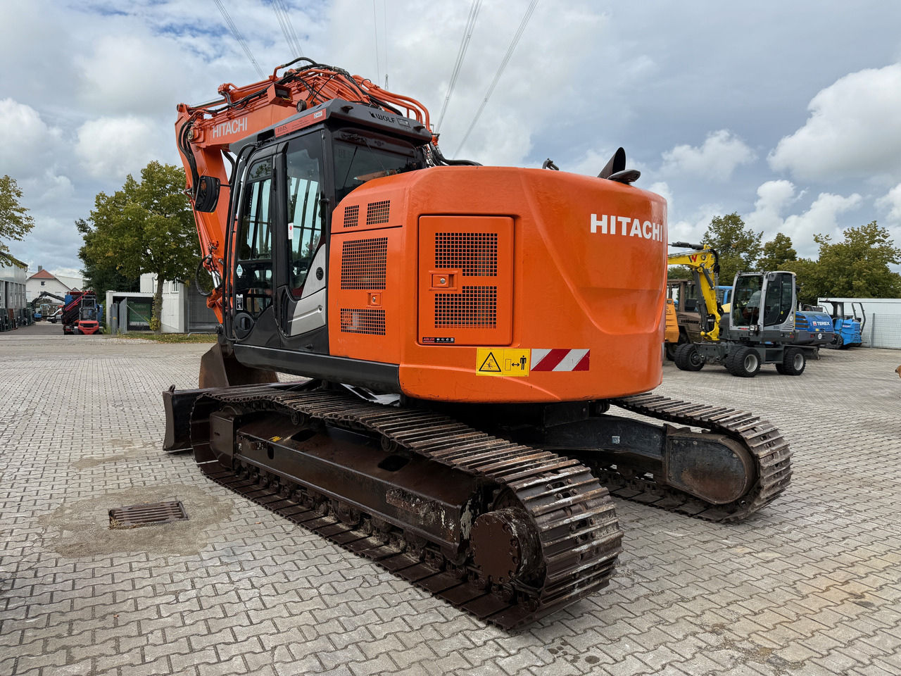 Hitachi ZX225 USLC-5B Kurzheck Kettenbagger - Ekskavatorius: foto 5 Hitachi ZX225 USLC-5B Kurzheck Kettenbagger - Ekskavatorius: foto 5