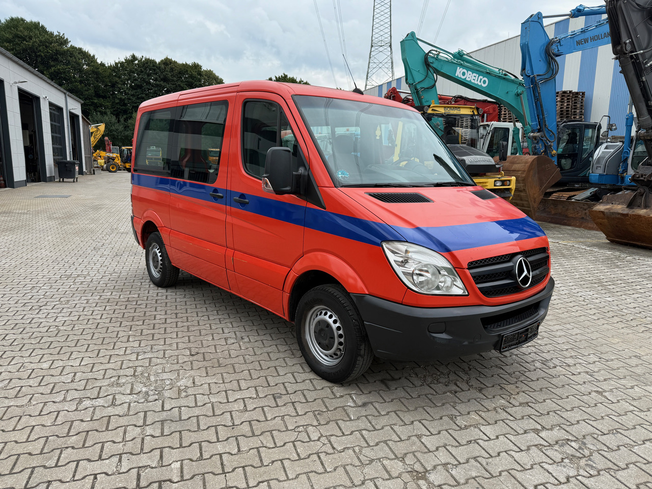 Mercedes-Benz 211 CDI Kombi AHK - Lengvasis automobilis: foto 3 Mercedes-Benz 211 CDI Kombi AHK - Lengvasis automobilis: foto 3
