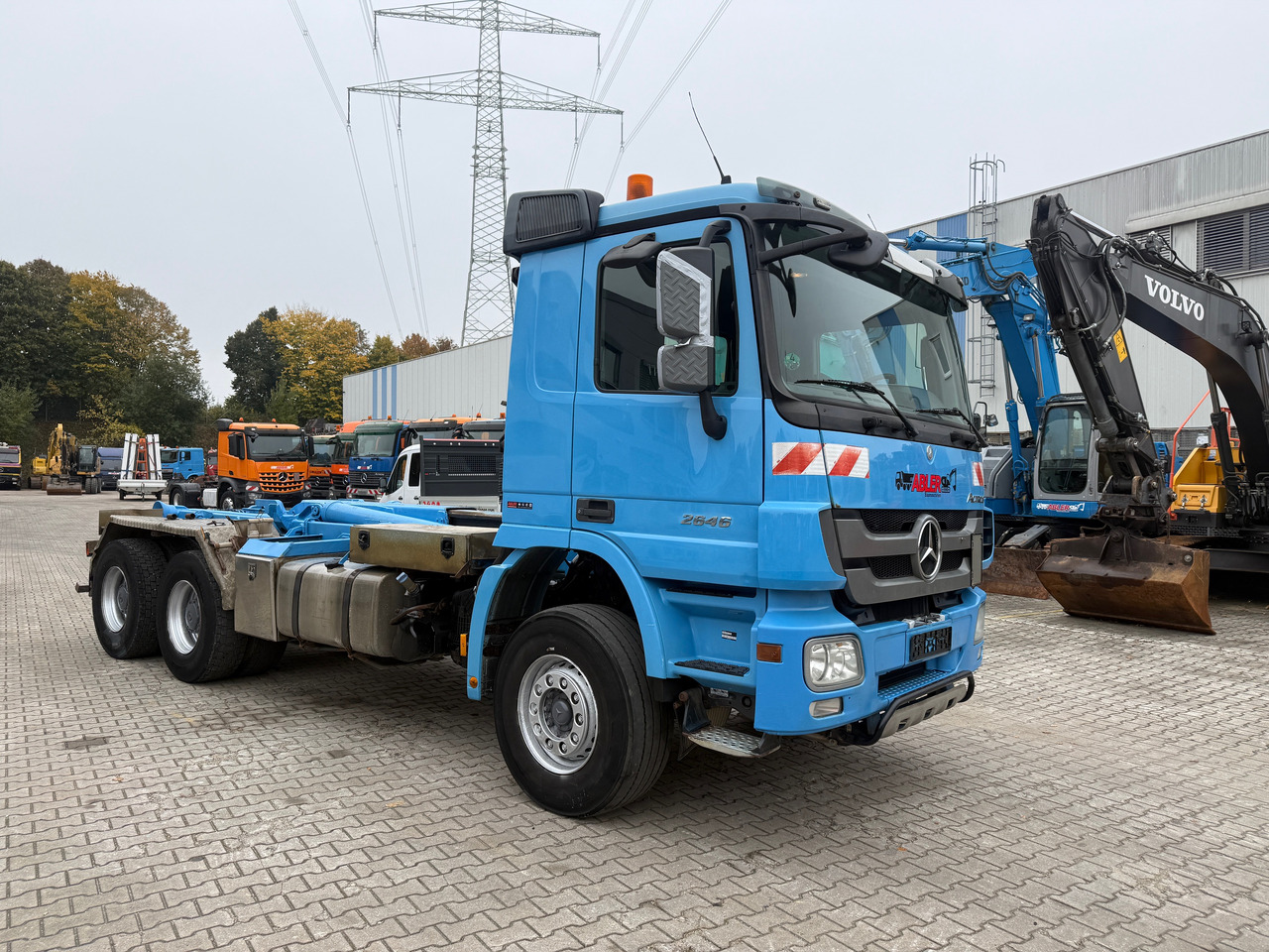 Mercedes-Benz 2646 Actros Abrollkipper Meiller AHK - Hook-lift sunkvežimis: foto 4 Mercedes-Benz 2646 Actros Abrollkipper Meiller AHK - Hook-lift sunkvežimis: foto 4