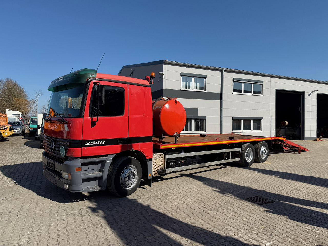 Mercedes-Benz 2540 Actros MP1 Baumaschinentrnasporter - Sunkvežimis: foto 4 Mercedes-Benz 2540 Actros MP1 Baumaschinentrnasporter - Sunkvežimis: foto 4