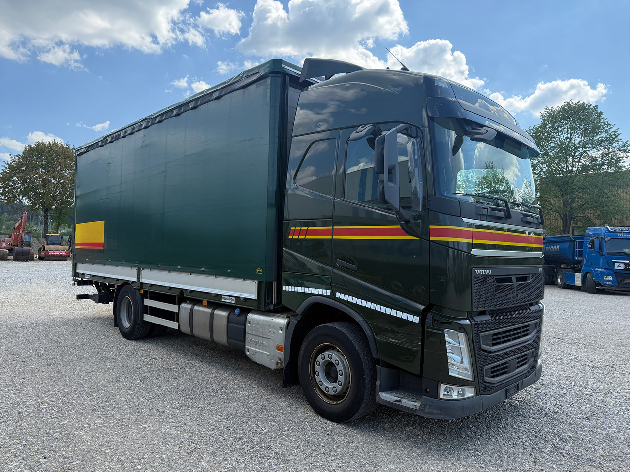 Volvo FH460 Pritsche Plane LBW Klima Retarder - Tentinis sunkvežimis: foto 3 Volvo FH460 Pritsche Plane LBW Klima Retarder - Tentinis sunkvežimis: foto 3