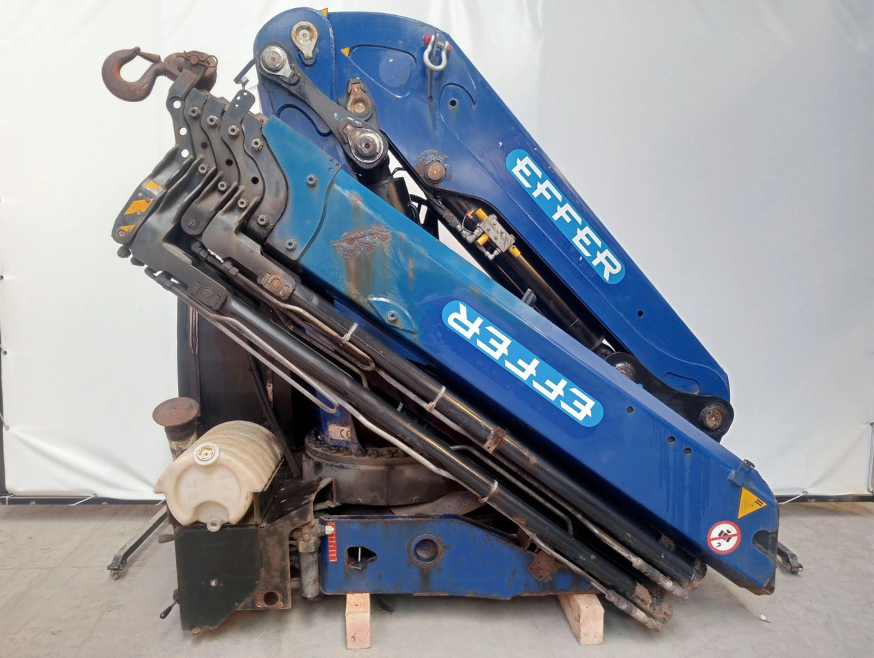 Grúa EFFER 305 5S - Kranas-manipuliatorius - Sunkvežimis: foto 2 Grúa EFFER 305 5S - Kranas-manipuliatorius - Sunkvežimis: foto 2