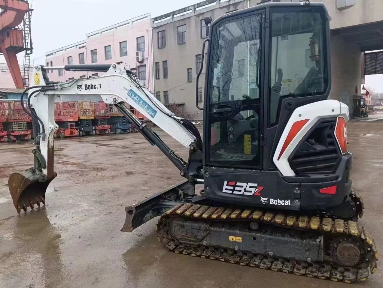Bobcat E35 - Mini ekskavatorius: foto 3 Bobcat E35 - Mini ekskavatorius: foto 3