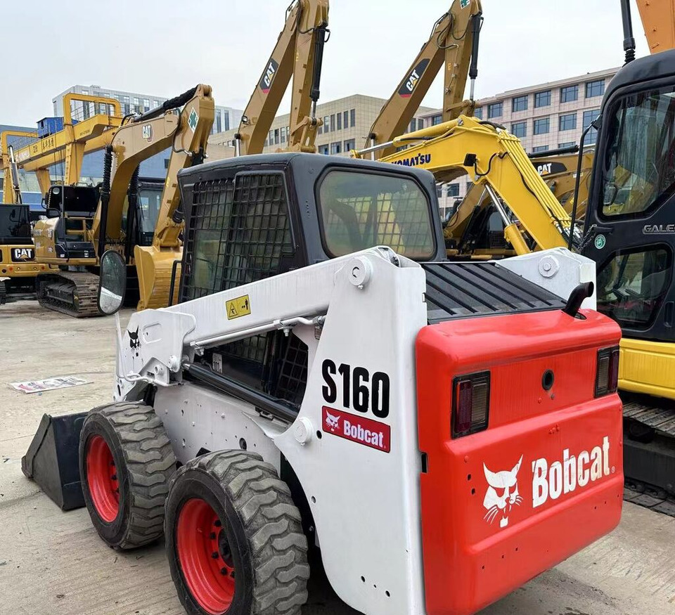 Bobcat S160 - Mini krautuvas: foto 2 Bobcat S160 - Mini krautuvas: foto 2