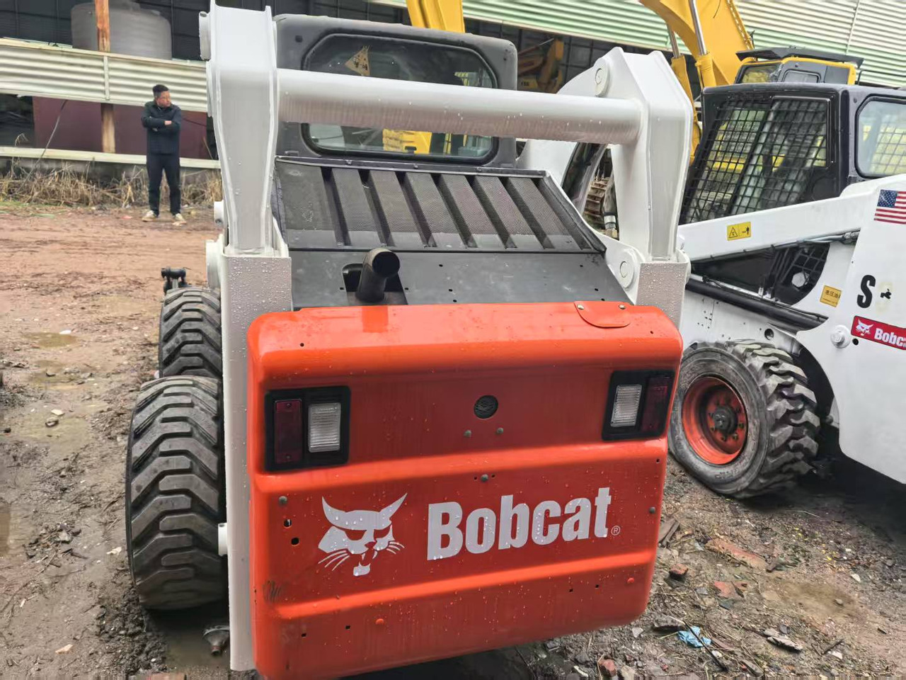 Bobcat S300 - Mini krautuvas: foto 3 Bobcat S300 - Mini krautuvas: foto 3