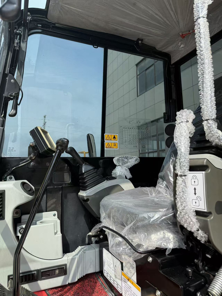 CATERPILLAR 305.5E2 - Mini ekskavatorius: foto 5 CATERPILLAR 305.5E2 - Mini ekskavatorius: foto 5