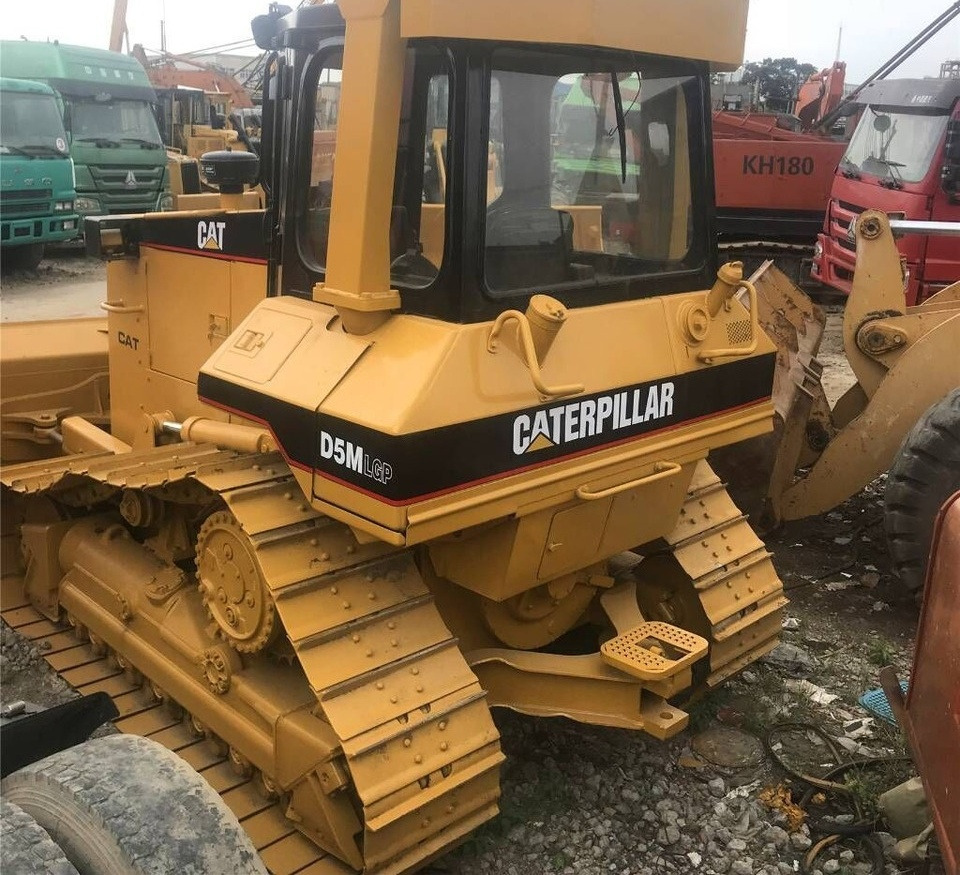 Caterpillar D 5 M LGP - Buldozeris: foto 2 Caterpillar D 5 M LGP - Buldozeris: foto 2