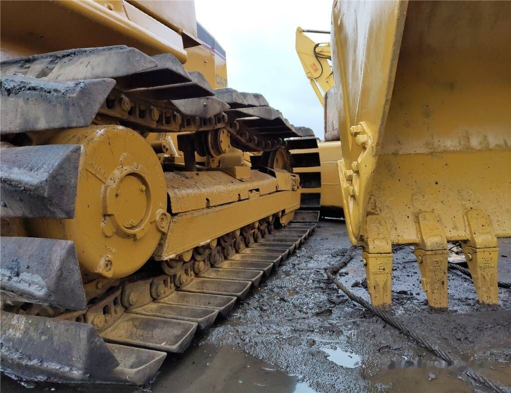 Buldozeris Caterpillar D4C: foto 5