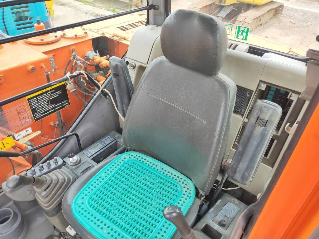 Hitachi ZX60 - Mini ekskavatorius: foto 5 Hitachi ZX60 - Mini ekskavatorius: foto 5