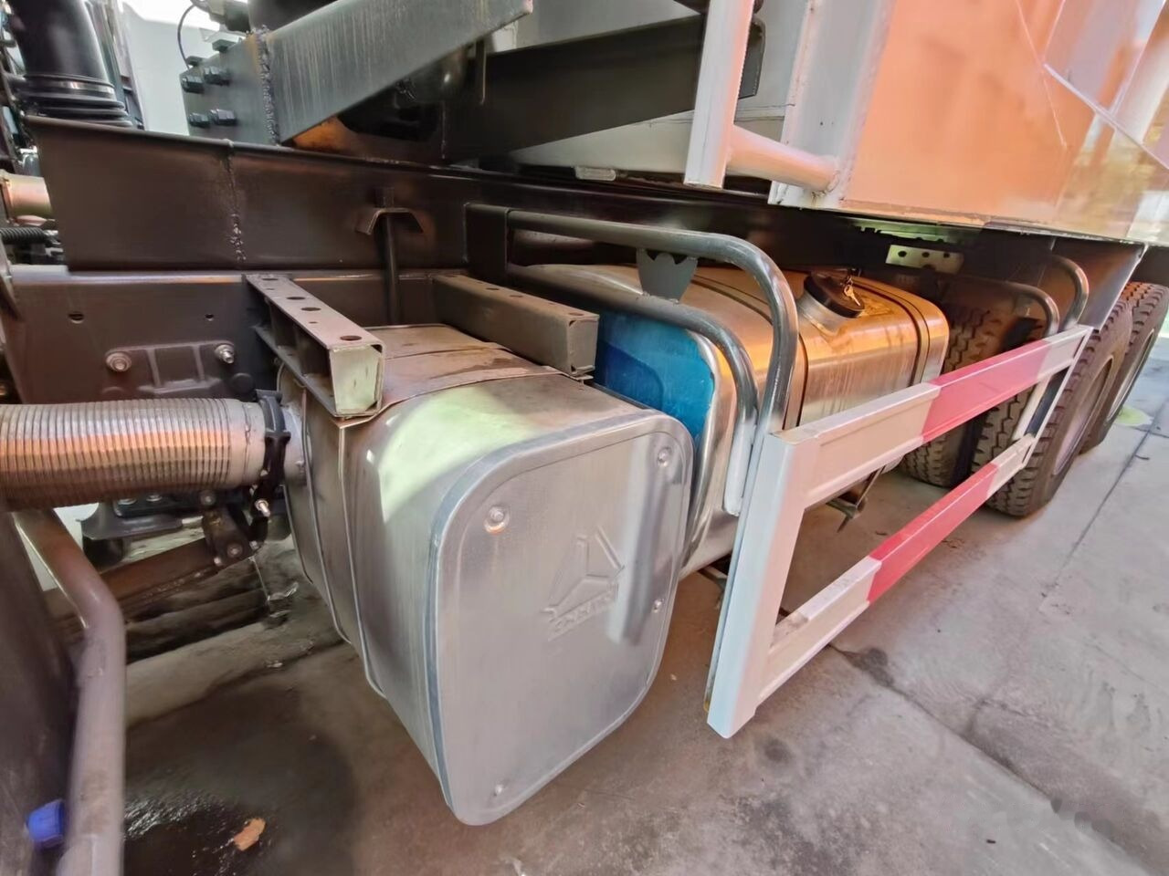 Howo New - Savivartis sunkvežimis: foto 5 Howo New - Savivartis sunkvežimis: foto 5