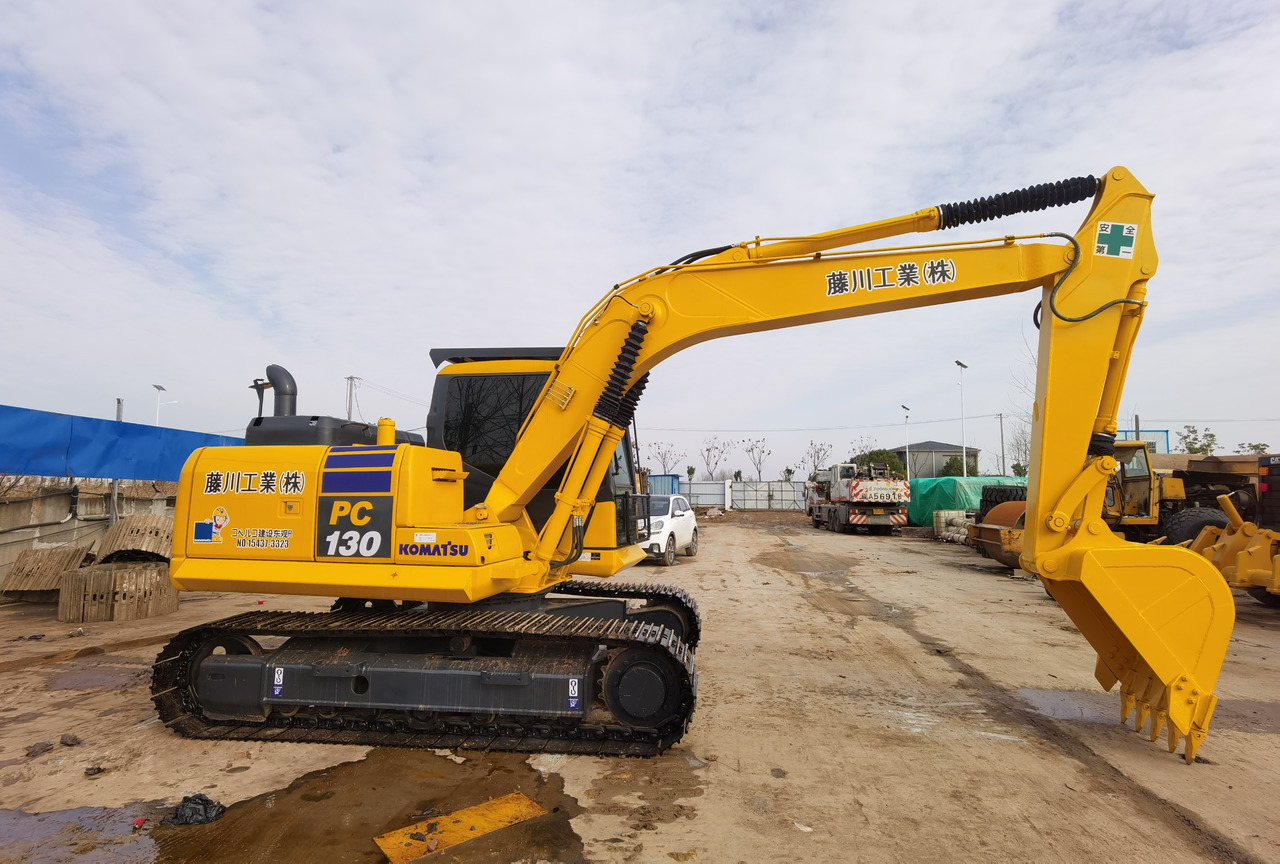 KOMATSU PC130 - Ekskavatorius: foto 1 KOMATSU PC130 - Ekskavatorius: foto 1