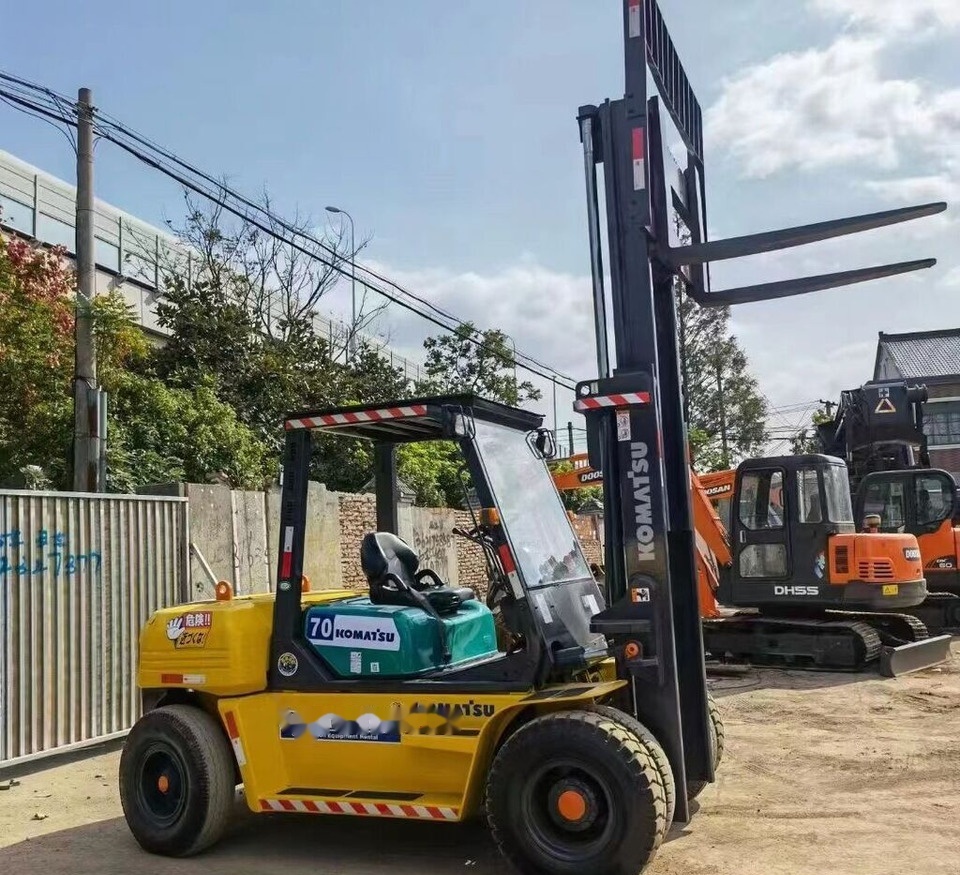 Komatsu FD70 - Dyzelinis krautuvas: foto 3 Komatsu FD70 - Dyzelinis krautuvas: foto 3