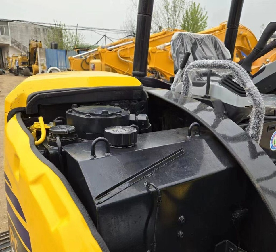 Komatsu PC50MR with canopy - Mini ekskavatorius: foto 4 Komatsu PC50MR with canopy - Mini ekskavatorius: foto 4