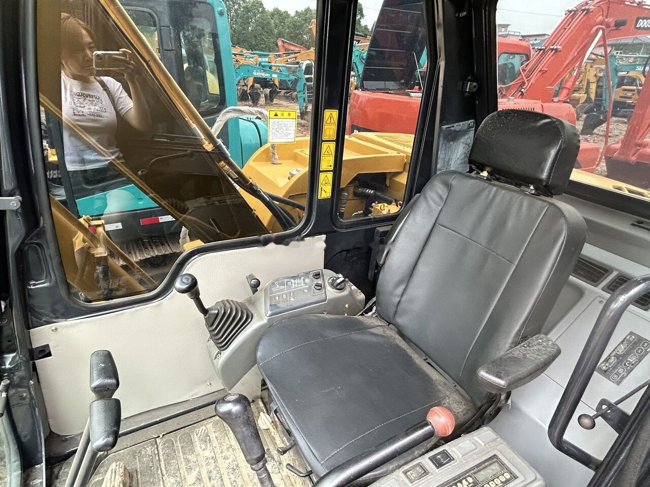 Komatsu PC60 - Vikšrinis ekskavatorius: foto 3 Komatsu PC60 - Vikšrinis ekskavatorius: foto 3