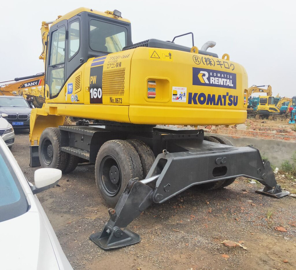Komatsu PW160 - Ratinis ekskavatorius: foto 5 Komatsu PW160 - Ratinis ekskavatorius: foto 5