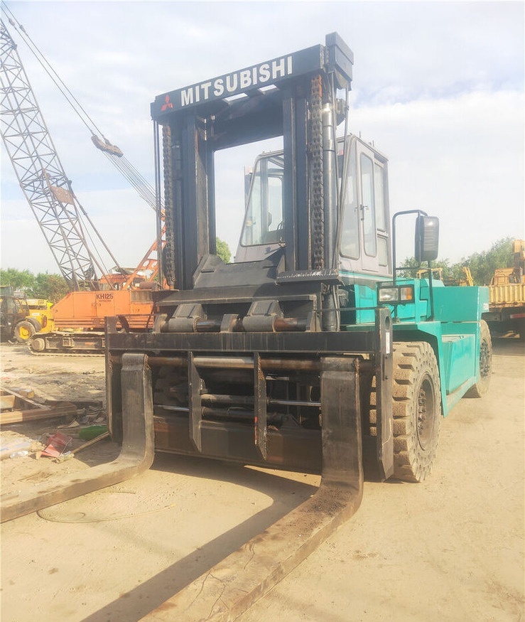 Mitsubishi FD300 - Dyzelinis krautuvas: foto 1 Mitsubishi FD300 - Dyzelinis krautuvas: foto 1