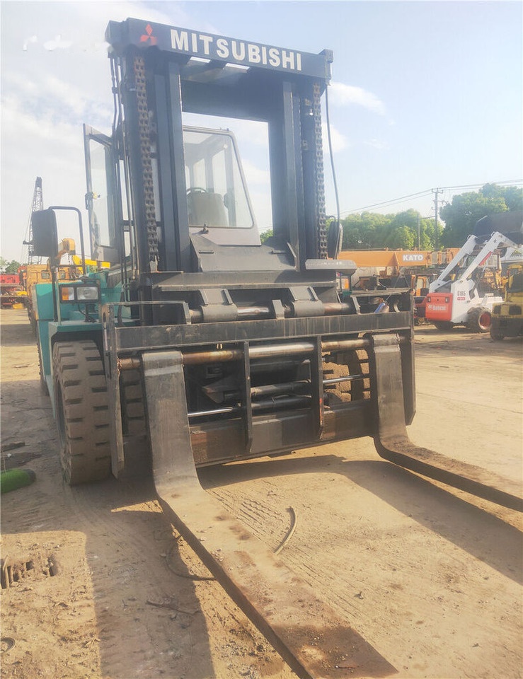 Mitsubishi FD300 - Dyzelinis krautuvas: foto 4 Mitsubishi FD300 - Dyzelinis krautuvas: foto 4