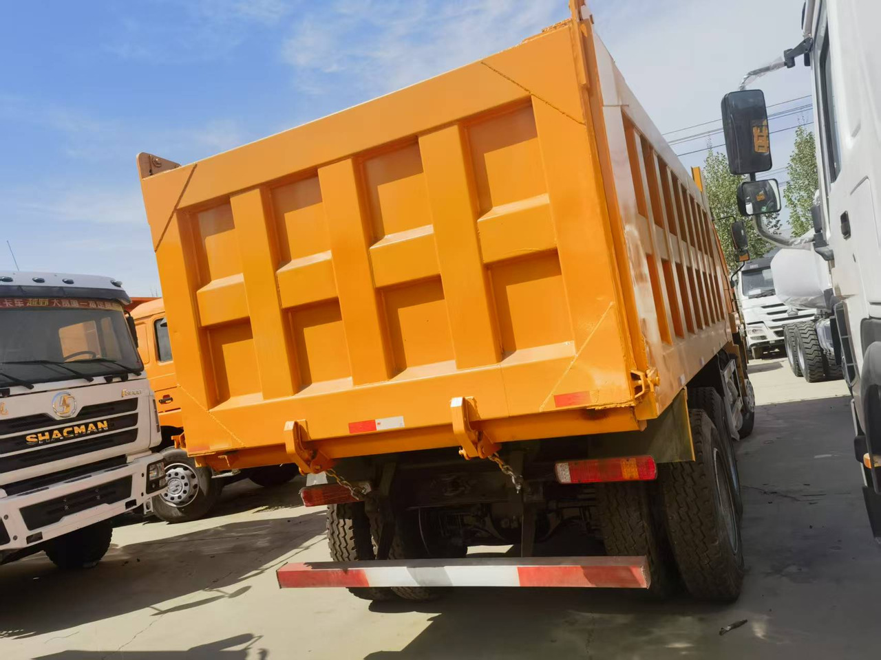 Shacman F3000 6*4 Dump truck - Savivartis sunkvežimis: foto 5 Shacman F3000 6*4 Dump truck - Savivartis sunkvežimis: foto 5