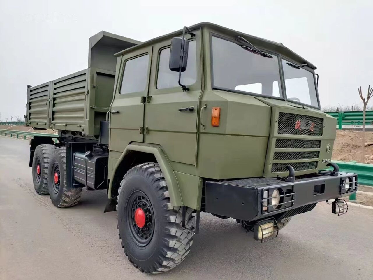 Shacman SX2150 - Savivartis sunkvežimis: foto 2 Shacman SX2150 - Savivartis sunkvežimis: foto 2