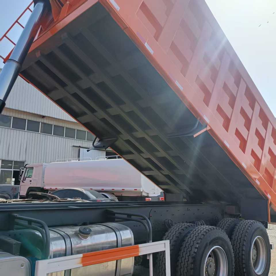 Sinotruk HOHAN 6*4 Dump truck - Savivartis sunkvežimis: foto 5 Sinotruk HOHAN 6*4 Dump truck - Savivartis sunkvežimis: foto 5