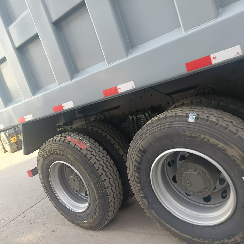 Sinotruk HOHAN 6*4 Dump truck - Savivartis sunkvežimis: foto 4 Sinotruk HOHAN 6*4 Dump truck - Savivartis sunkvežimis: foto 4