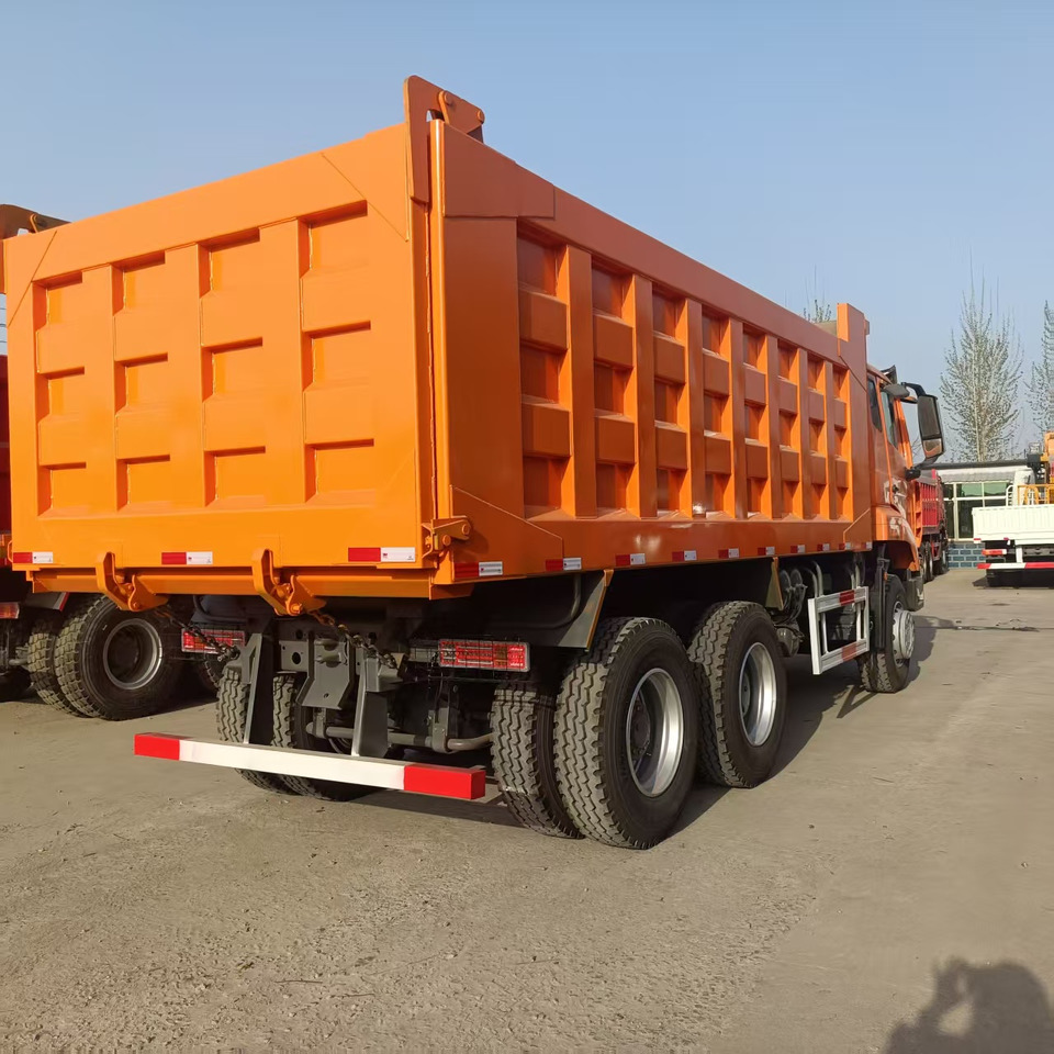Sinotruk HOHAN 6*4 Dump truck - Savivartis sunkvežimis: foto 4 Sinotruk HOHAN 6*4 Dump truck - Savivartis sunkvežimis: foto 4